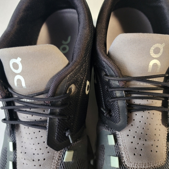 ON Running Cloud 5, Black Lead, Women Size 11 - Picture 11 of 16